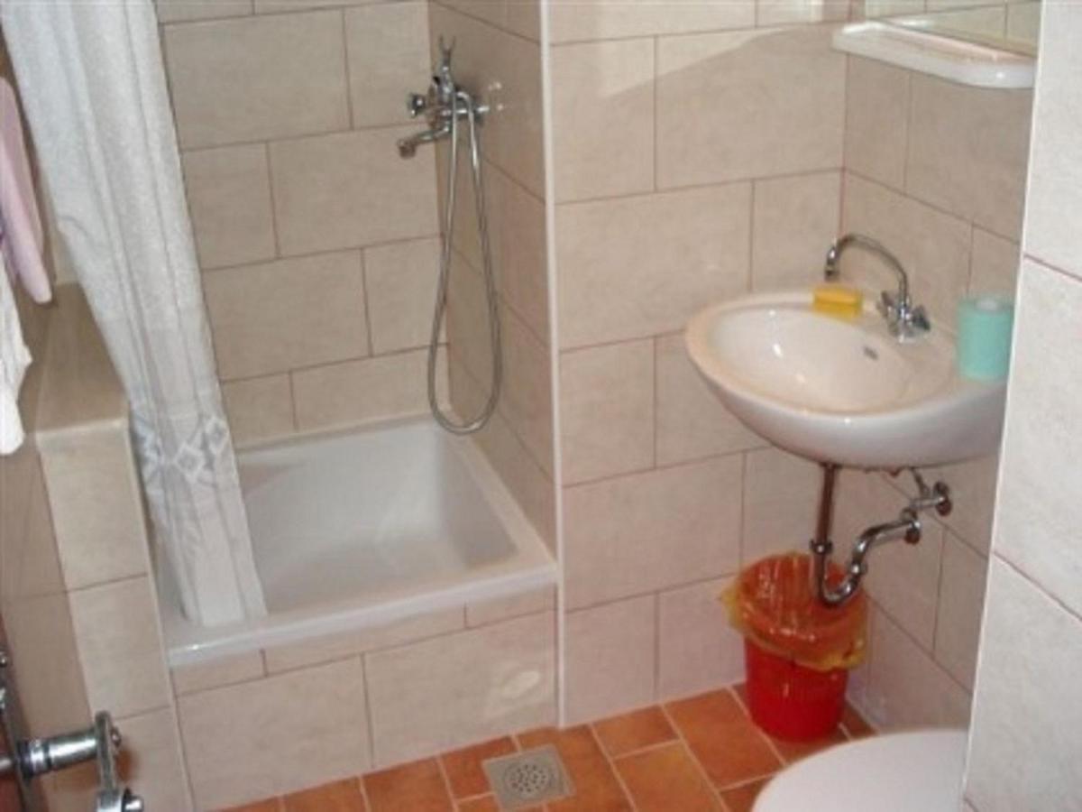Apartments Doria - 20M From Beach Trogir Eksteriør billede